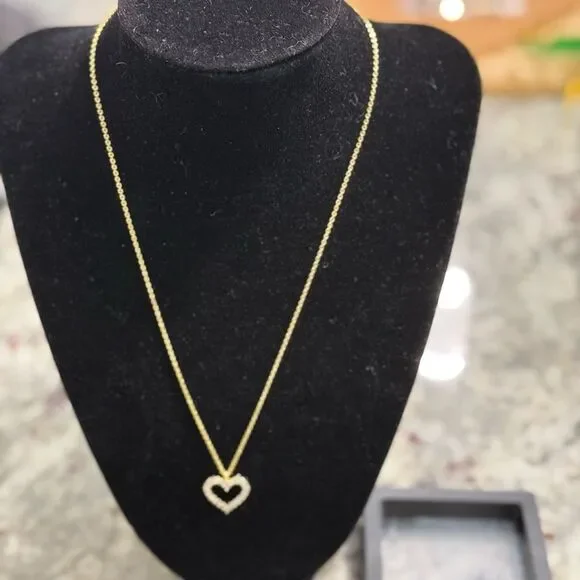 NEW 14 Karat Gold Plated CZ Heart Necklace Gold Heart Pendant Necklace - Picture 5 of 9